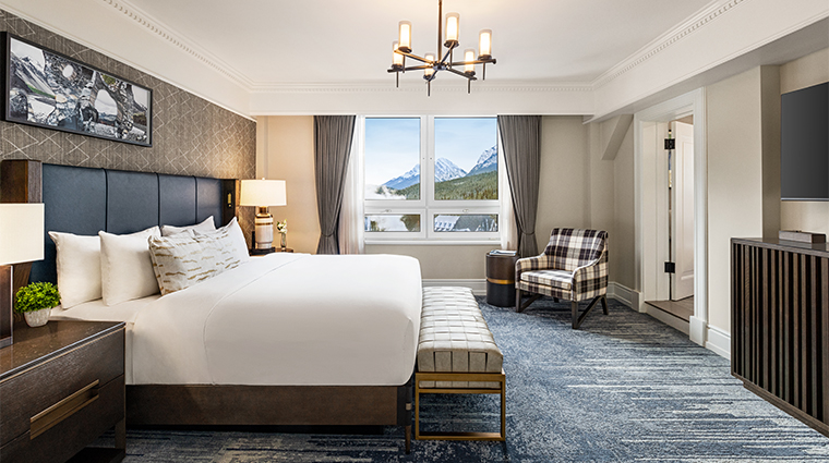 fairmont banff springs hotel one bedroom suite2