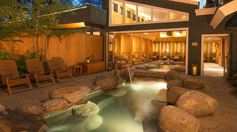 shore lodge outdoor immersion pool